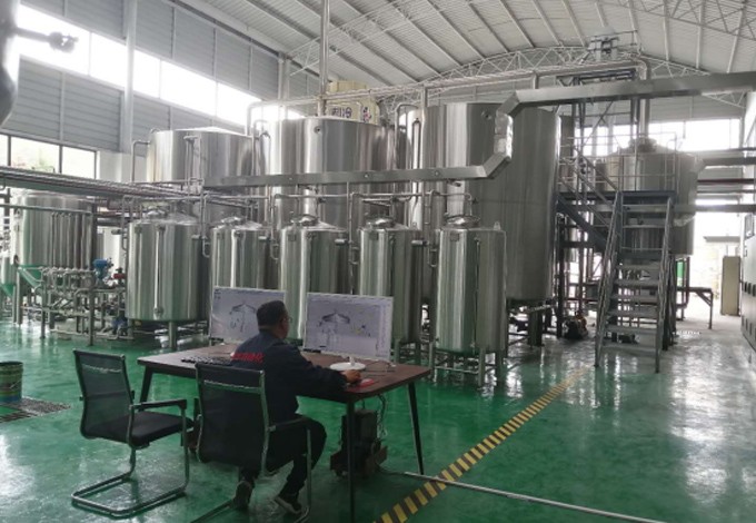 3.jpg 五器組啤酒糖化設備